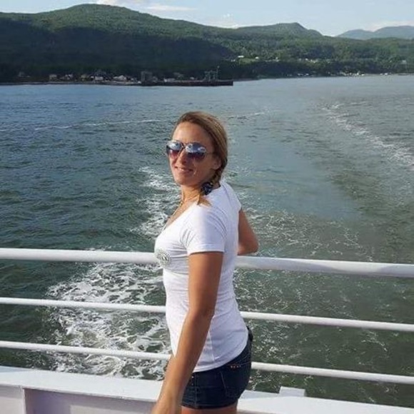 Meet your Posher, Valérie - Picture 1 of 1